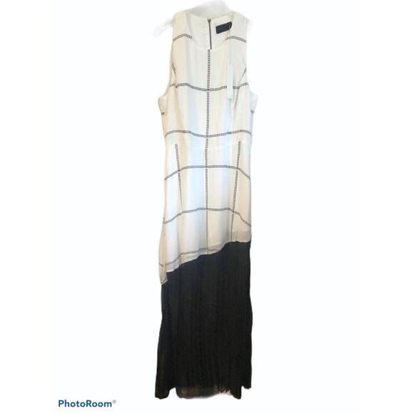 NWT Line & Dot Asymmetrical Accordion Pleat Dress - Picture 3 of 4